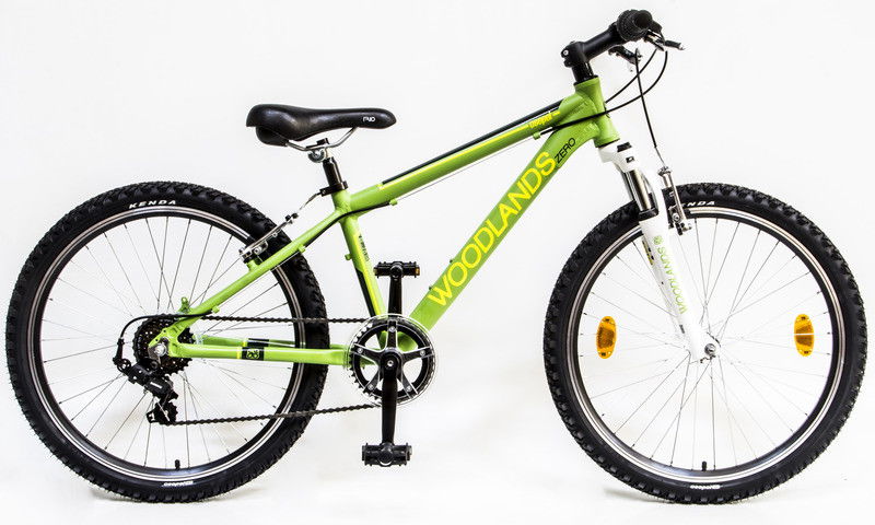 Csepel WOODLANDS ZERO 24" 6SP 18 ALU TELOS ZÖLD ZLD YS7348 termék fő termékképe